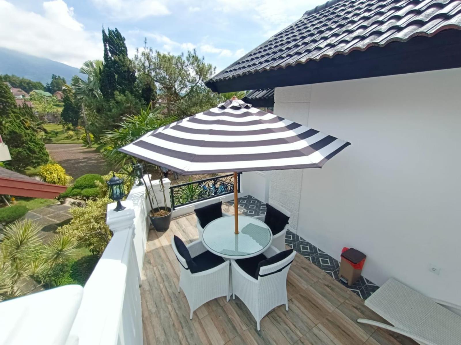 Villa Kota Bunga Malini 10 Cikundul Extérieur photo