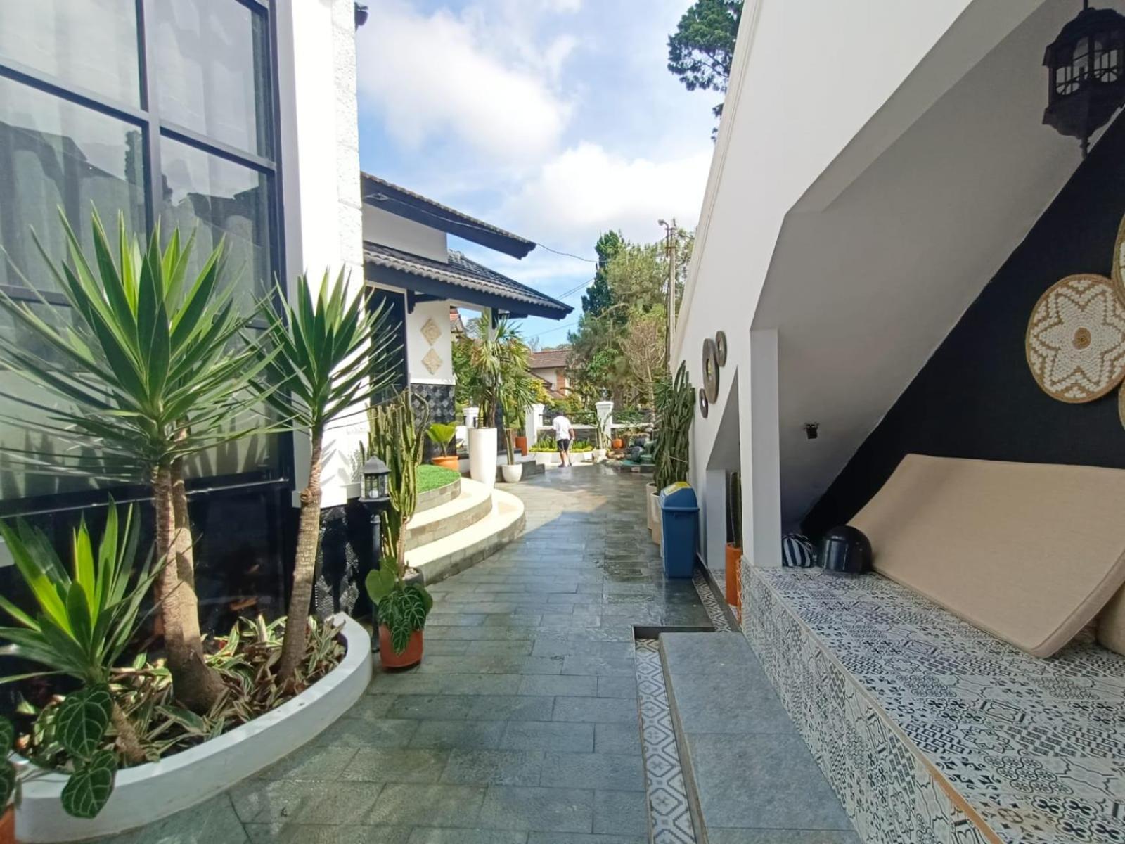 Villa Kota Bunga Malini 10 Cikundul Extérieur photo