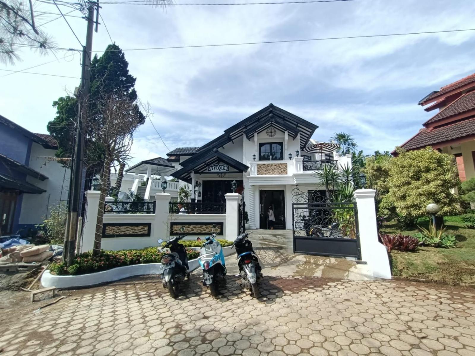Villa Kota Bunga Malini 10 Cikundul Extérieur photo