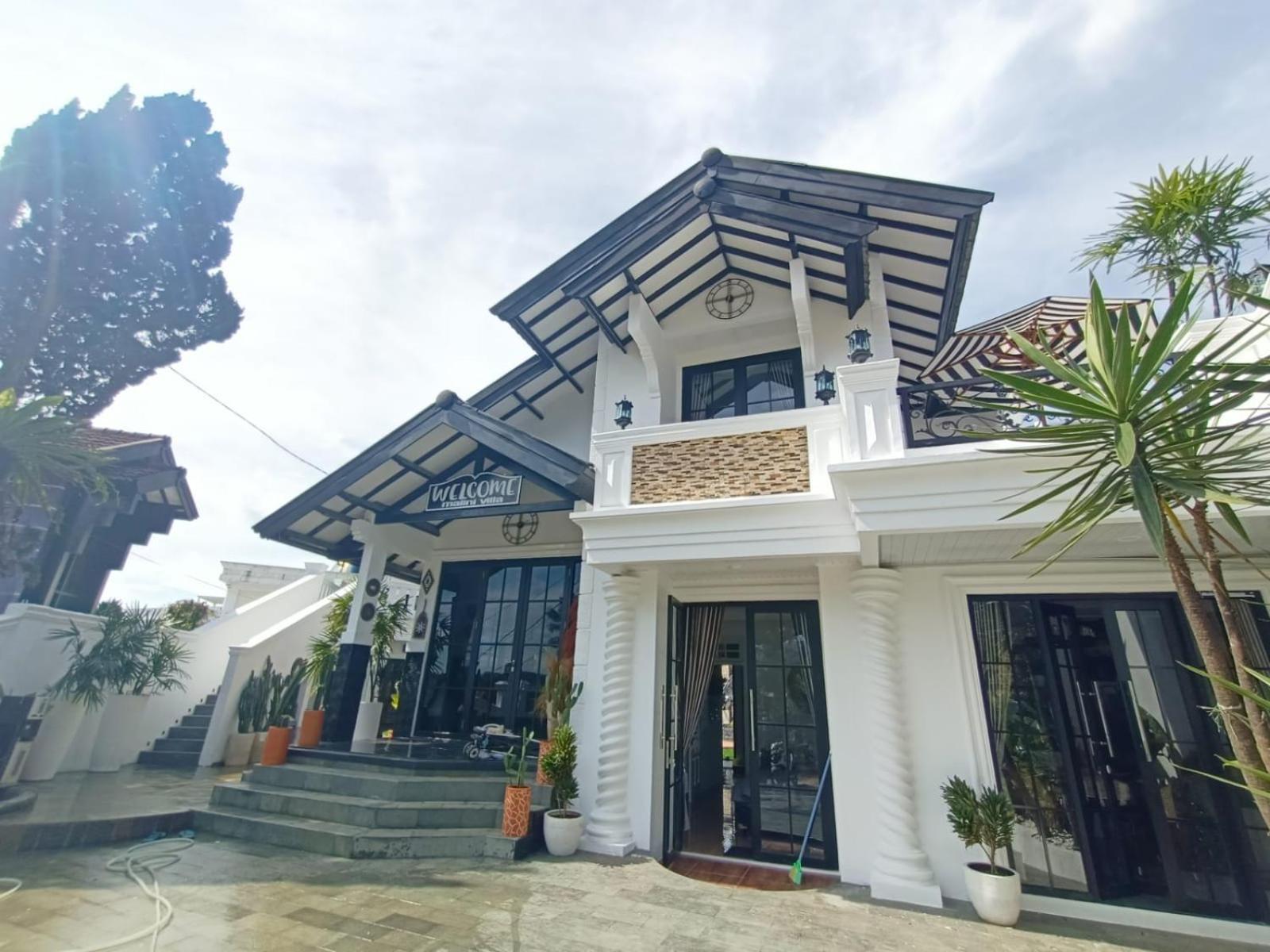 Villa Kota Bunga Malini 10 Cikundul Extérieur photo